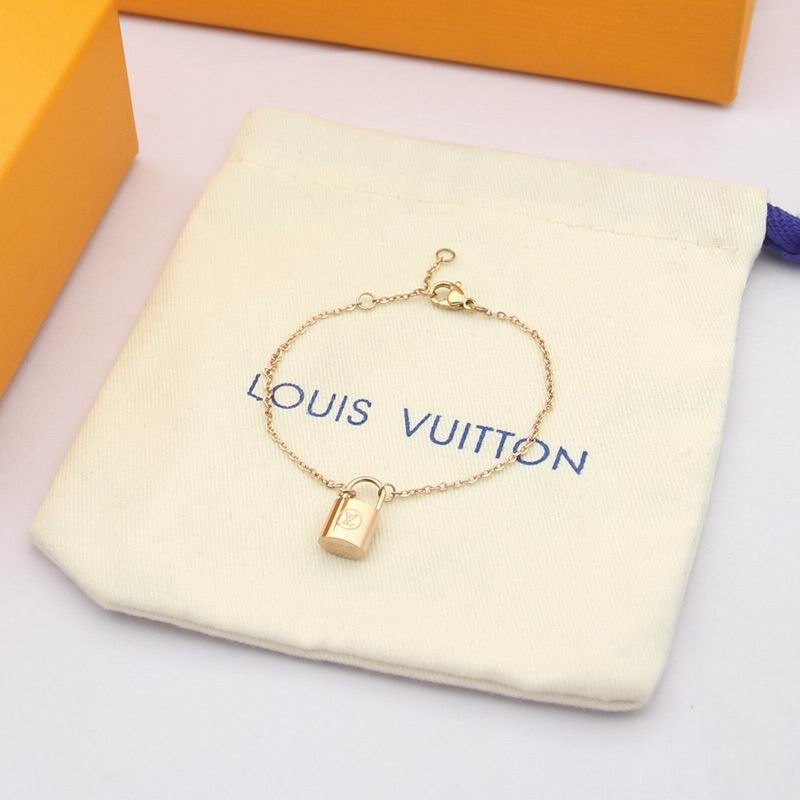 LV Bracelet 07yxq15